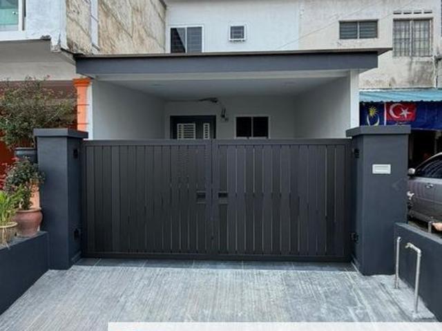 Taman Wawasan Kulai Double Storey Terrace House Renovated