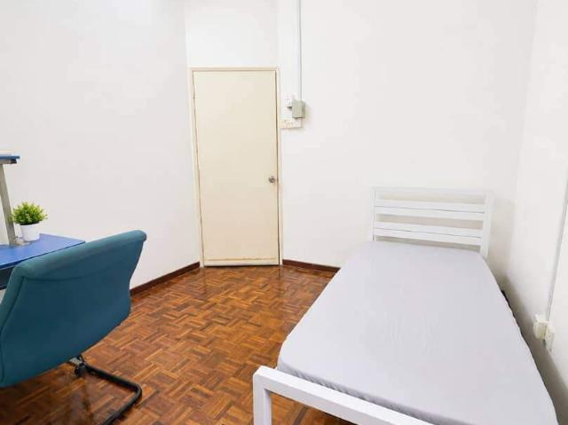 Taman Wawasan Puchong Room FOR RENT!