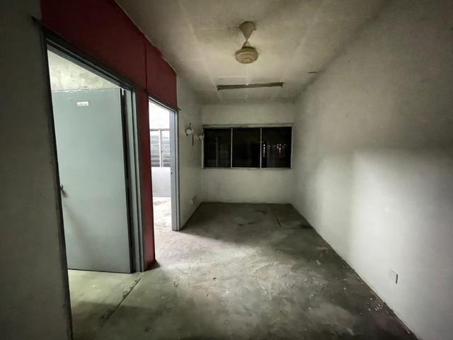 TAMAN WILAYAH SELAYANG Flat 711 Cafe Non Bumi Lot Blok21