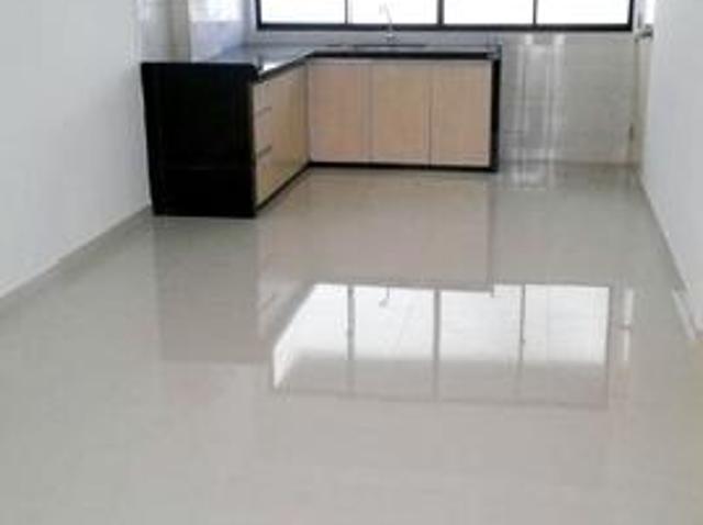 Taman Yew Lean Block 50 with Lift High