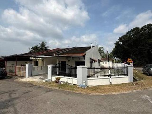 Taman Air BiruPasir GudangSingle Storey TerraceCorner Lot