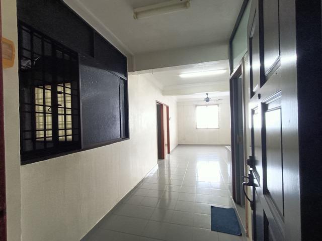 Taman Alor Vista Flat 550 Sq FtRenovated1 Fix Car ParkBelow Market
