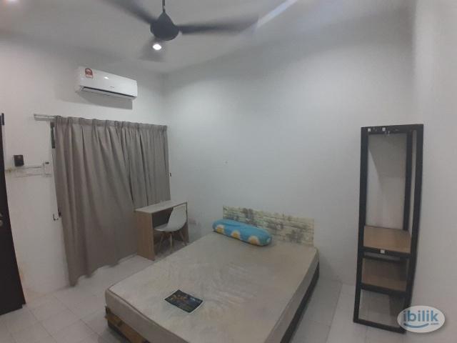 [Taman Aman Landed] Medium Room Rent Next to Section 51a, Section 14, Kelana Jaya