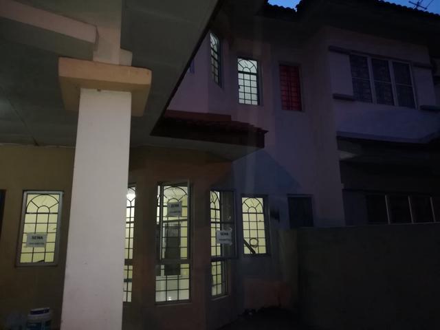 Taman Aman Putra Puchong House For Rent