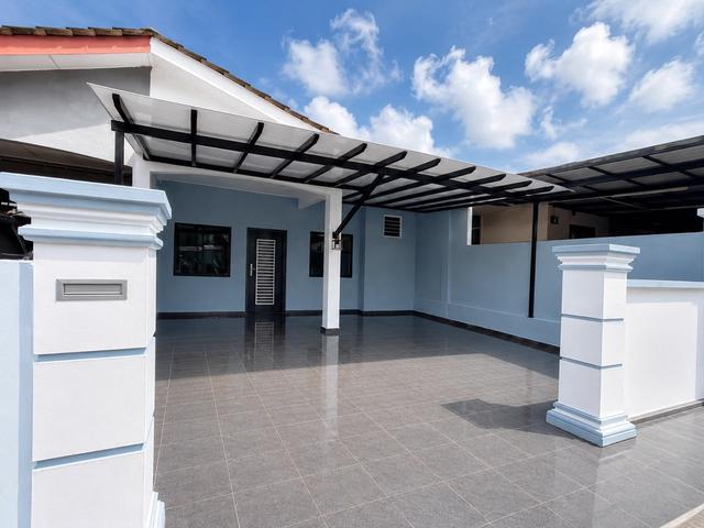 TAMAN ANGGERIK BANDAR TENGGARA KULAI JOHOR Full Renovated Unit