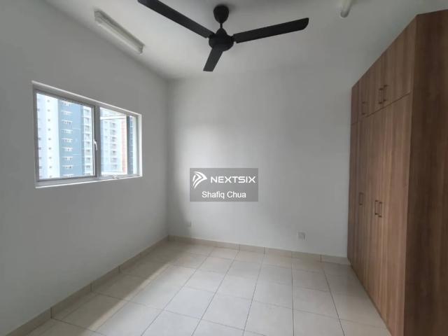 Taman Angsana | Kolombong | double storey | intermediate unit | well maintained | For Sale