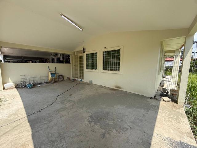 Taman Angsana 4068sqft corner house for sale Kolombong Iramanisina