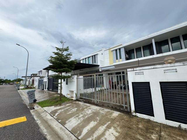 Taman Austin DutaCan Full LoanGood Condition