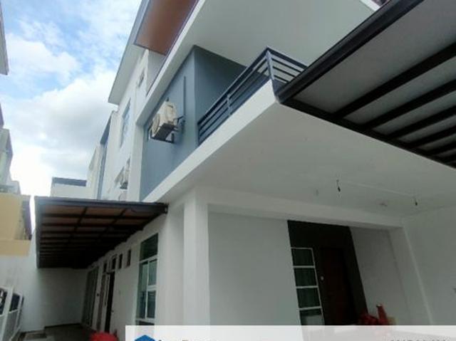 Taman Austin Heights