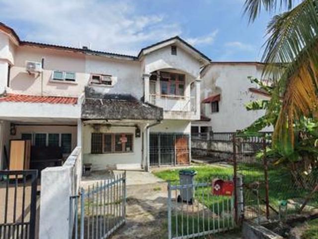 Taman Ayer Keroh Heights Double Storey Terrace End Lot with Extra Land