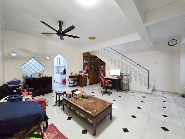 Taman Batu Permai Revovated House