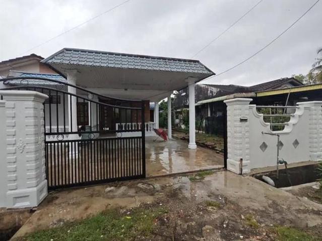 Taman Bayam SemiD with Extra Bigger Land