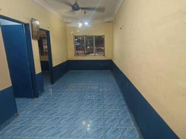 Taman Belakong Jaya Flat Seri Kembangan 3bed Selangor