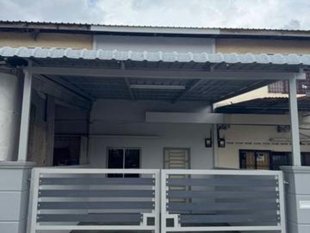 Taman Bertuah Kluang Double Storey Medium Cost House100 full loan