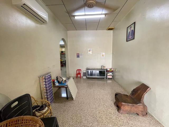 Taman Berangan Open Facing 1Storey Terrace Freehold Fully Extended