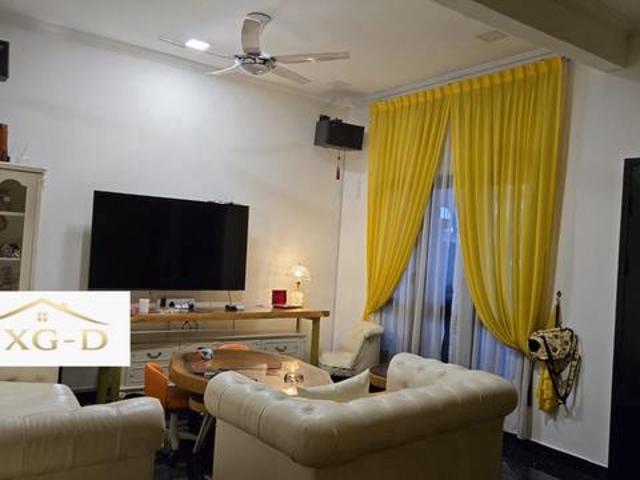 Taman Berkeley Klang Limited Unit 15Storey House Partial Furnished