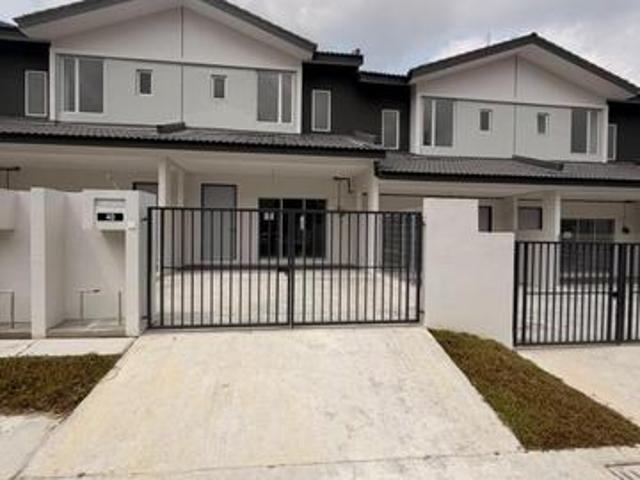 Taman Flora Heights 1 Storey House for RENT DISEWA alam damai