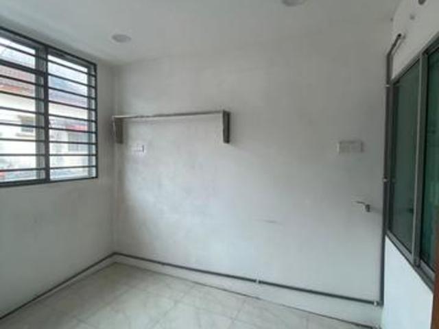 Taman bidara machang bubok teres 2 tingkat full reno lantai mosaic