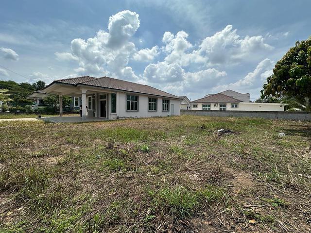 Taman Bistari Utama 1 Storey Bungalow House Endlot Big Land For Sale