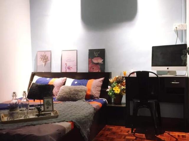 Taman Blossom @ N9 SerembanFully Furnished Medium Aircond Room For Rent 冷气房出租