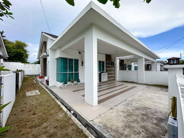 Taman Brokoli Lunas SemiD Setingkat Gated Guarded Freehold