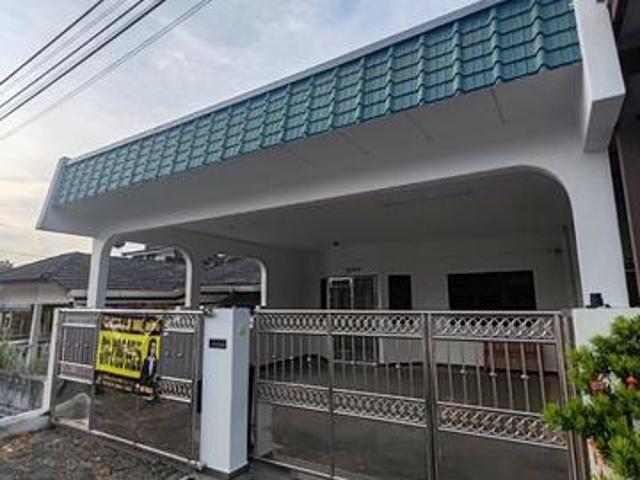 Taman Bunga Raya Jalan Dahlia Single Storey Terrace House For Sale