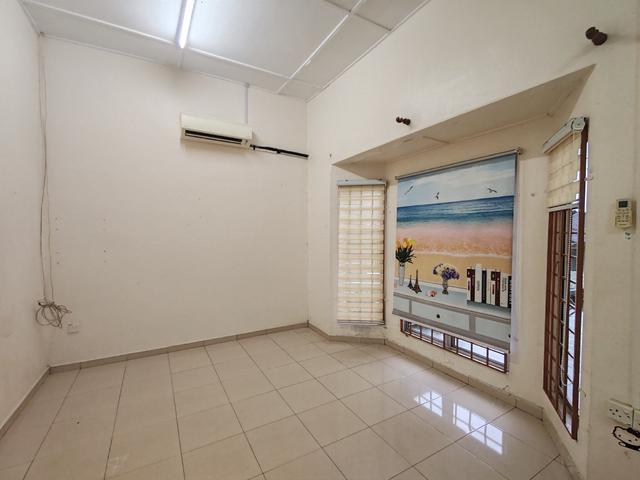 Taman Bunga Raya Jalan Dahlia Single Storey Terrace House For Sale
