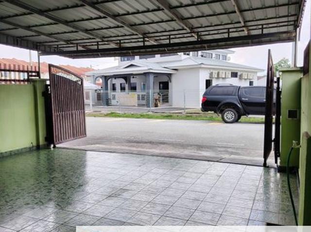 Taman Bunga Raya, Sepang