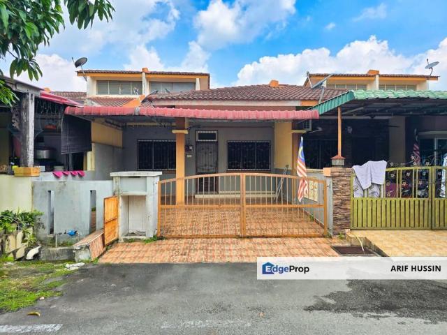 Taman Bunga Raya, Sepang