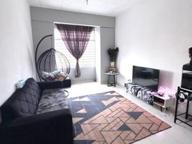 Taman Bukit Indah Medium Cost Flat with Full Mosaic Near Tuas CIQ