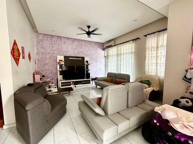 Taman Bukit Jaya Ulu Tiram 3 Storey Semid Good Condition For Sale