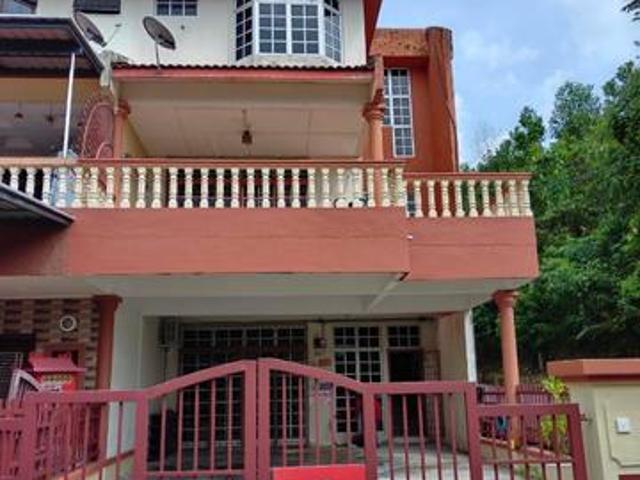 Taman BUKIT KELISA Seremban 25 storey Terrace Freehold END LOT