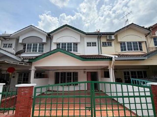 Taman Bukit Mewah Fasa 8 Kajang FREEHOLD 4R3B