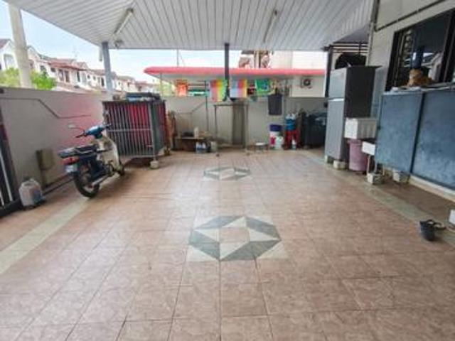 Taman Bukit Minyak Double storey corner unit near Aeonbig