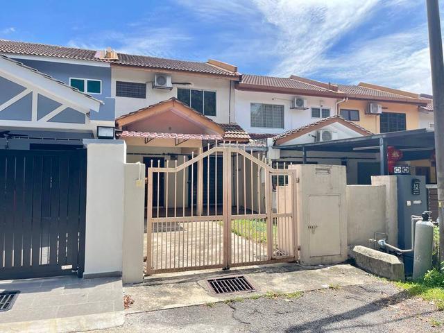Taman Bukit Serdang Seksyen 11 Rumah Teres 2 Tingkat Untuk Dijual