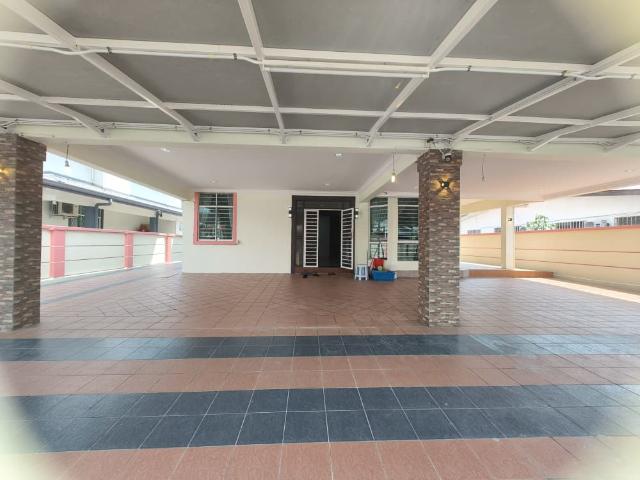 Taman Cantek Lido Lorong Bunga Dahlia Lintas Bungalow Double storey with outdoor pet housefor rent