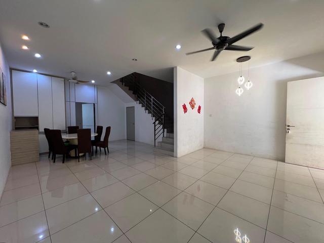 Taman carissa villa 25storey Terrace Jalan Bagan Lalang