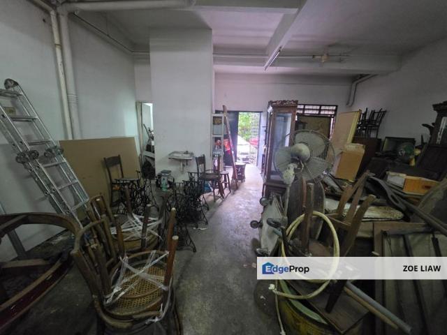 Taman Castlefield Ground Floor Shop Available for Rent Rm2000
