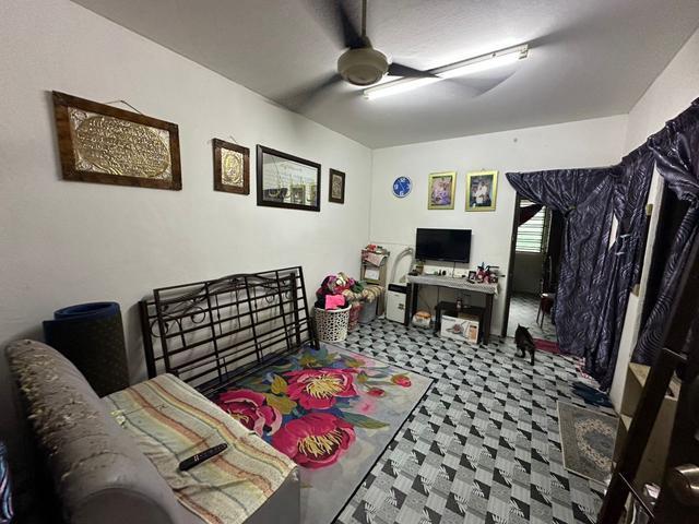 Taman Cempaka Flat Tampoi