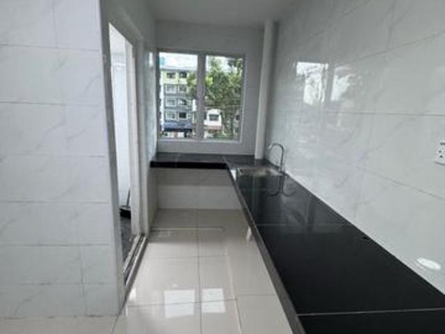 Taman Cempaka Kempas Tampoi Low Cost Flat For Sale