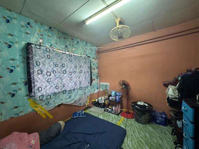 Taman Cempaka Tampoi Corner Lot Full Loan Cash Out Flat For Sale