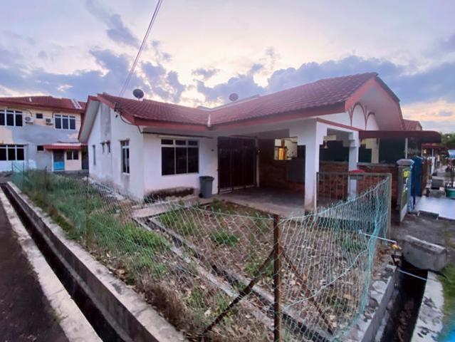 Taman Cenderawasih Durian Tunggal