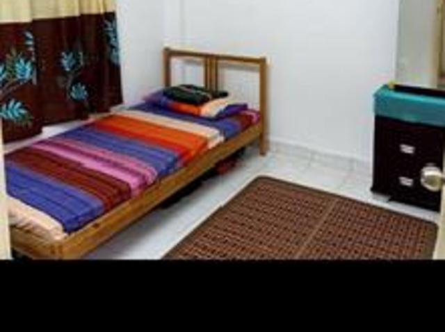 Taman Cheras Awana Apartment Ground Floor 100 Loan 3Bedroom2bath