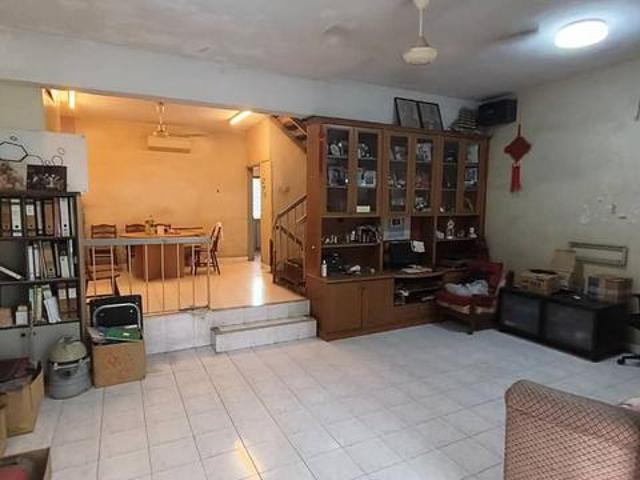 Taman Connaught 25 Storey House6BedroomsGated Guarded FREEHOLD