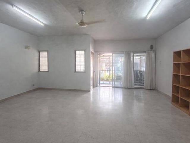 Taman Connaught Basic HouseGated GuardedHigh Ground Level 22x75