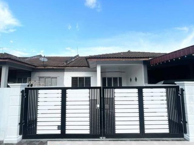 Taman College Heights Sikamat
