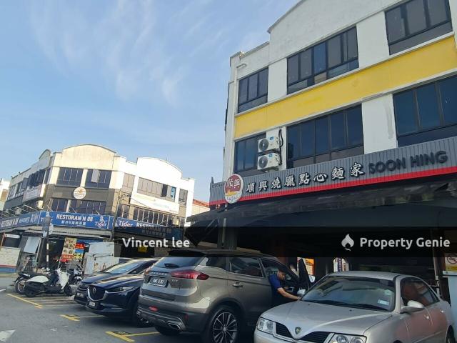 Taman Damai Utama, Bandar Kinrara, Puchong [Ground Floor Shop] Facing Main Road