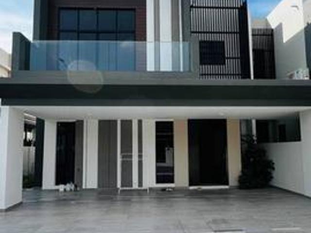 Taman Danga Sutera 2 Storey Semi D Fully Furnished For Rent