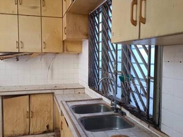 Taman Dahlia Tampoi Single Storey low cost Original unit