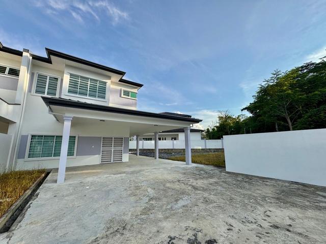 Taman Daisy Padawan Spacious Double Storey Terrace Corner House